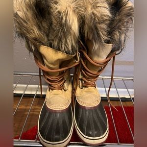 SOREL JOAN OF ARTIC SNOW BOOTS